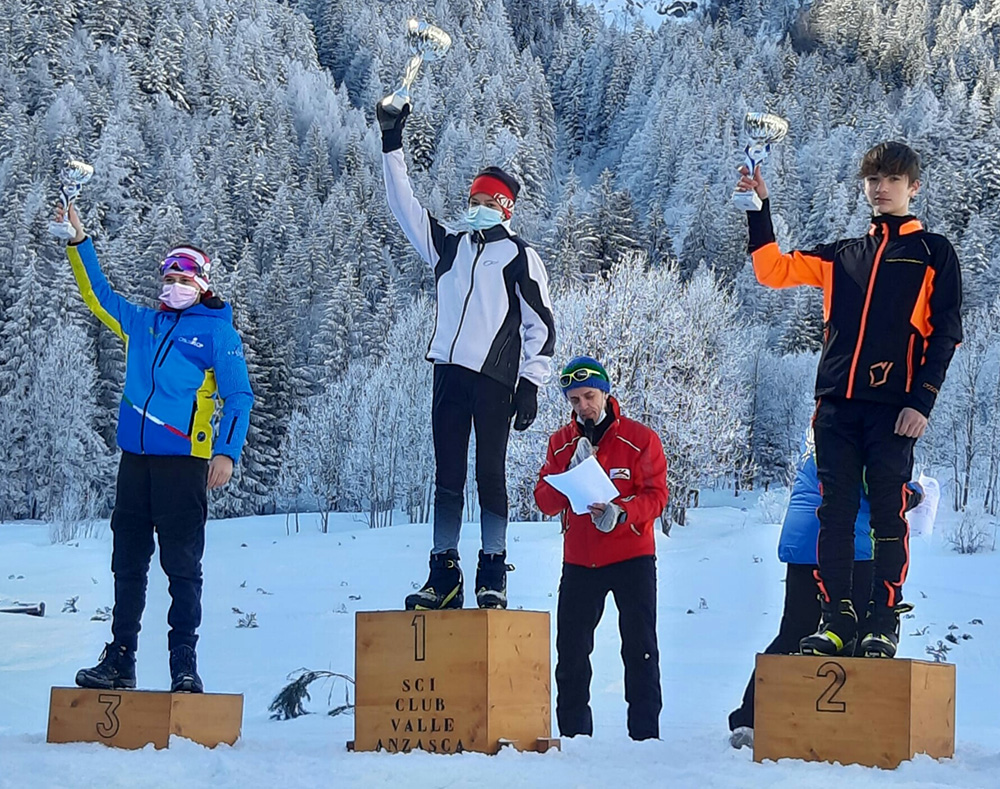 Il podio della gara U 14 maschile con al 2° posto Riccardo Panizza del Team Branza di Lissone