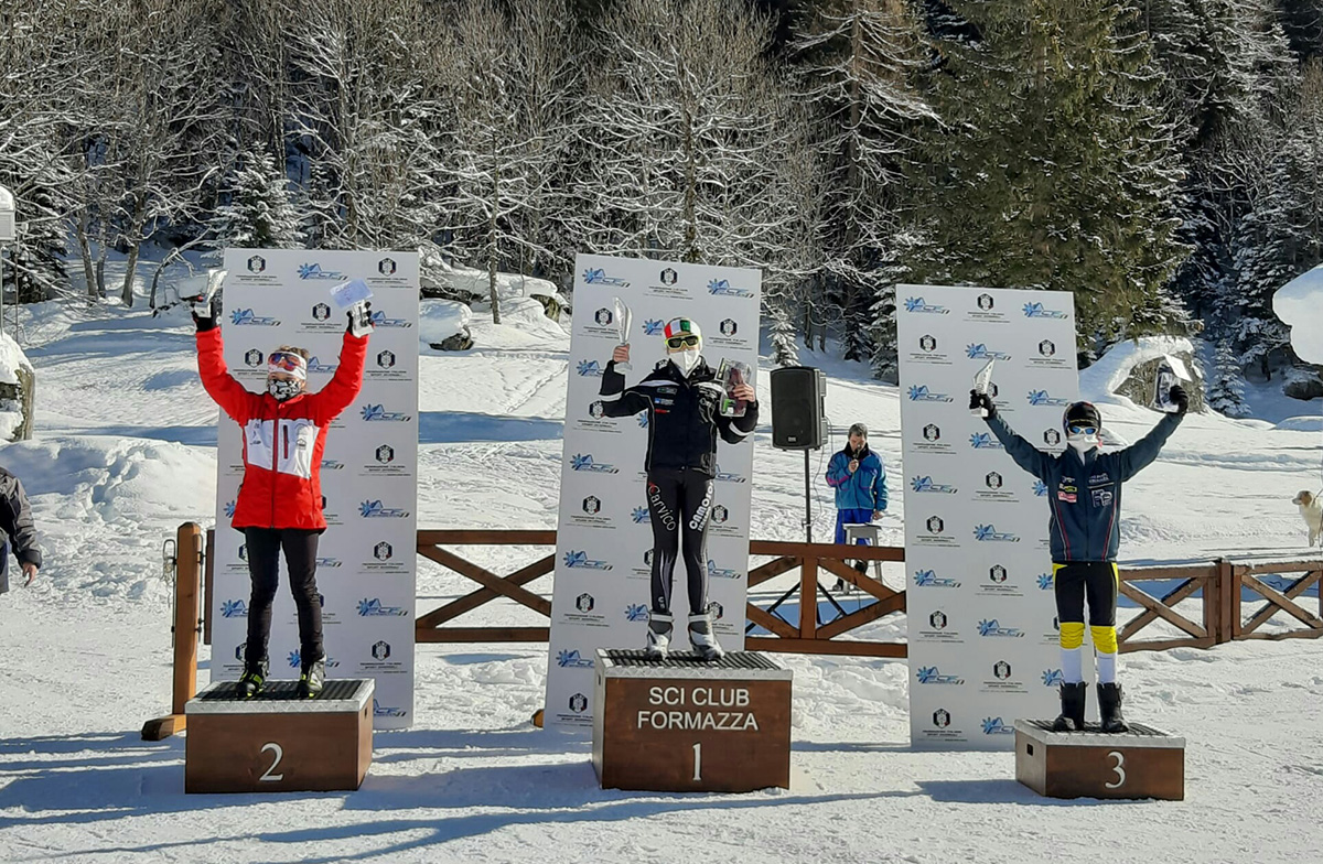 Il podio della categoria U 12 F con Lucia Broggini al 1° posto e Sofia Forzatti al 3° posto